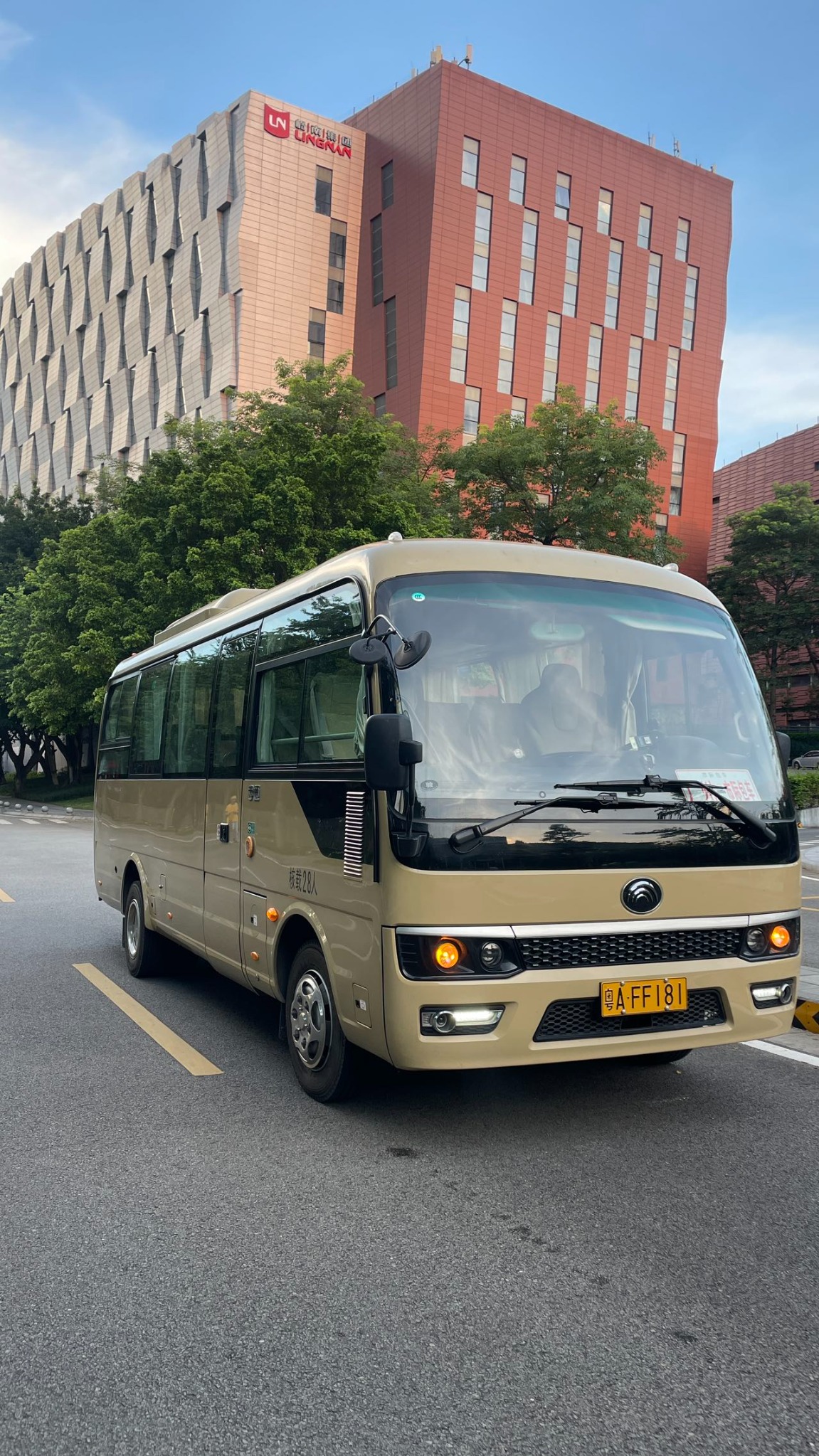 28-seat mid-size bus exterior